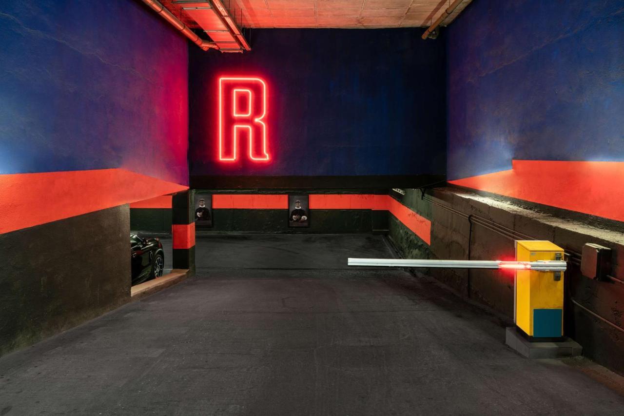 Radisson Red Hotel