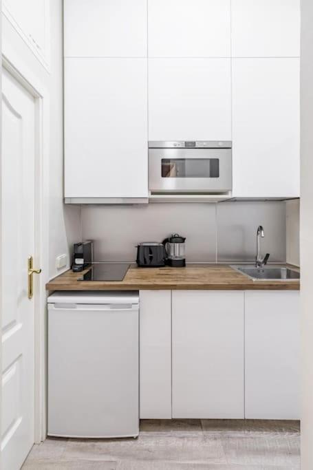 Estudio Cerca De Gran Via Apartamento