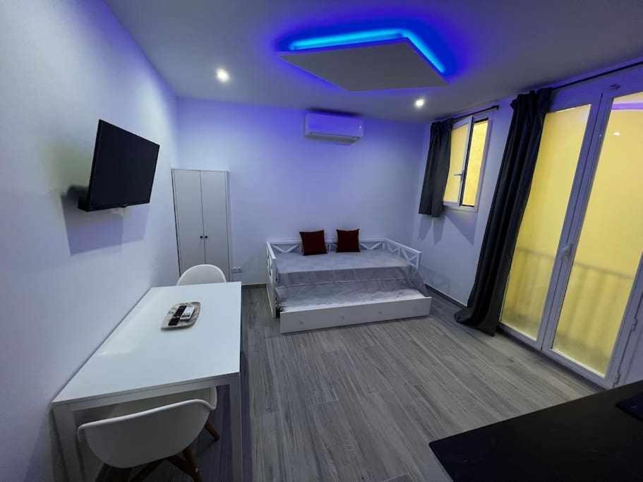 Acogedor En Gran Via Apartamento *