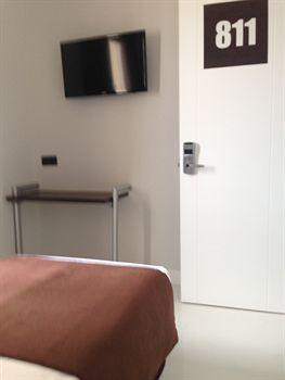 Hostal Gran Via 44 *