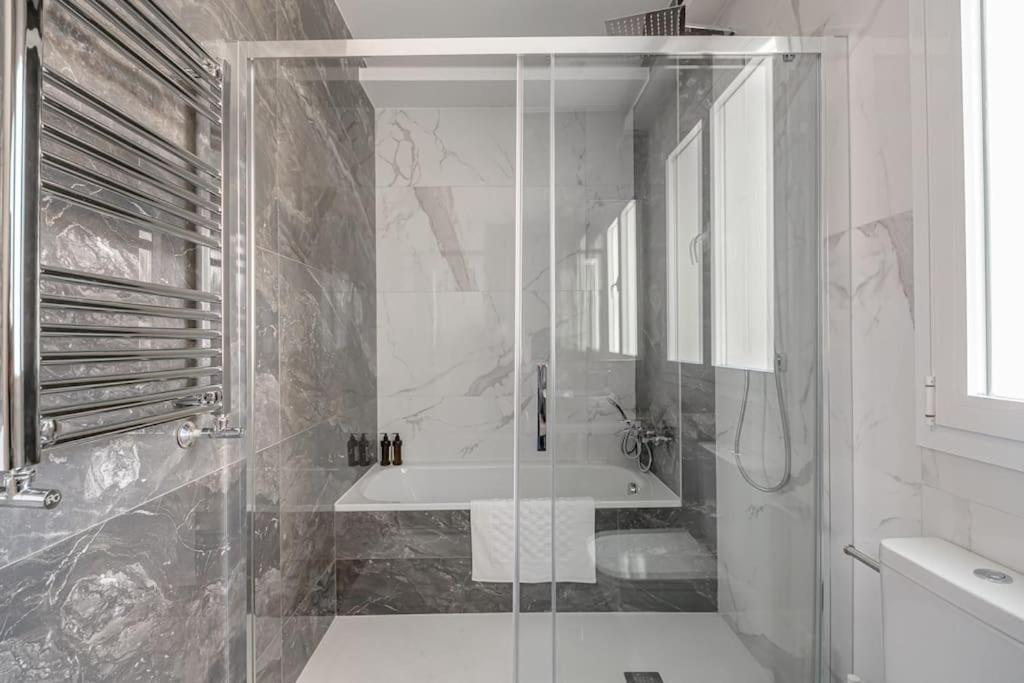 Apartamento Malasana Xi Calle Manuela Malasana 3br 3bh *