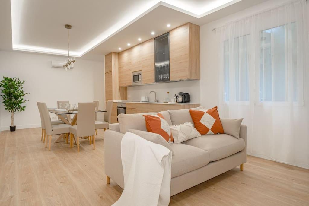 Malasana Xi Calle Manuela Malasana 3br 3bh Apartamento