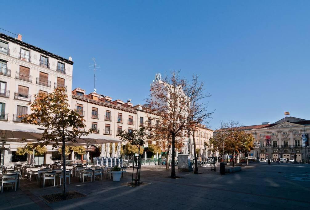 Plaza Santa Ana Ec Apartment *