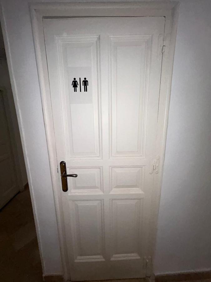 Villa Rooms * Madrid