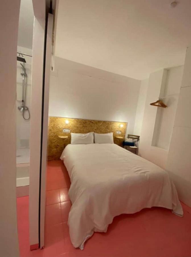 Capsule hotel Al Lado Gran Via, Malasana *