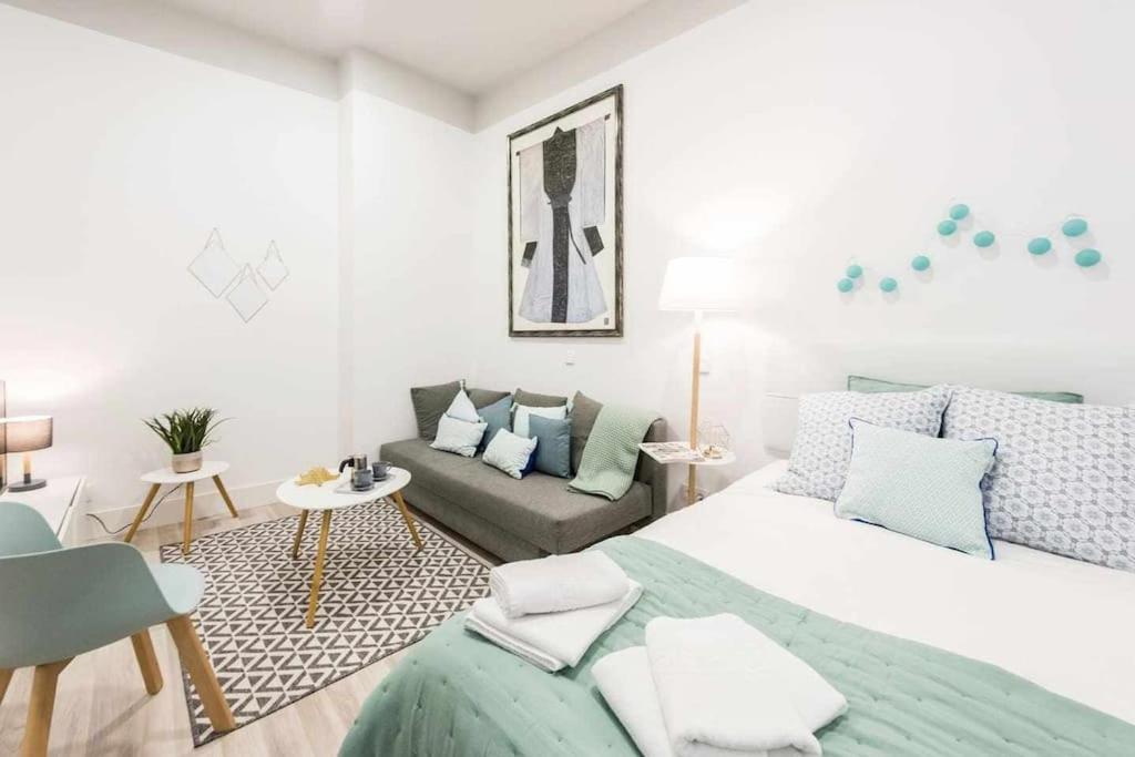 Calle Huertas Galeria By Regalatemadrid Apartment *