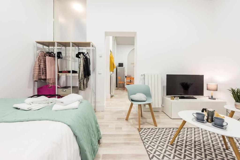 Apartment Calle Huertas Galeria By Regalatemadrid Madrid