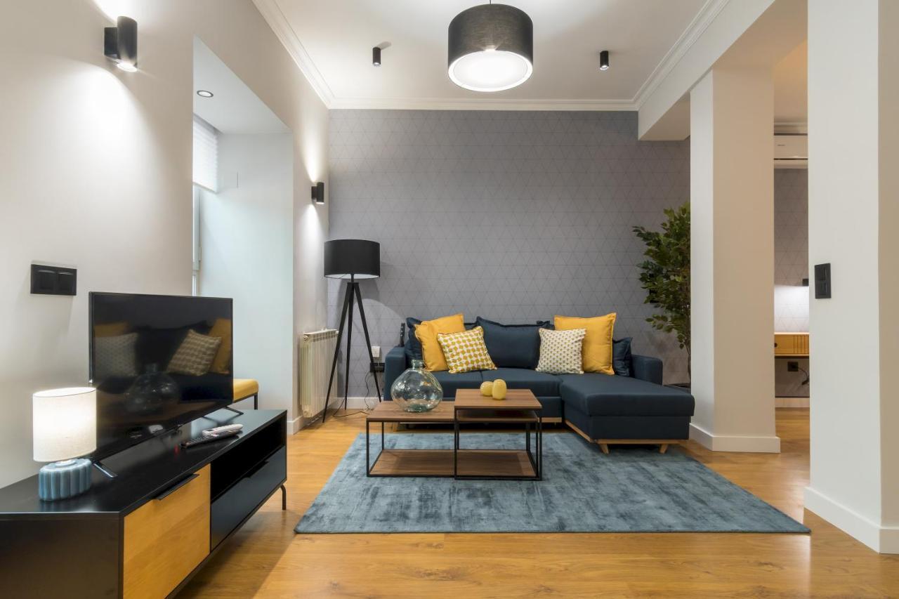 Apartamento Wide And Modern -1bd 1,5 Bth- Malasana Madrid