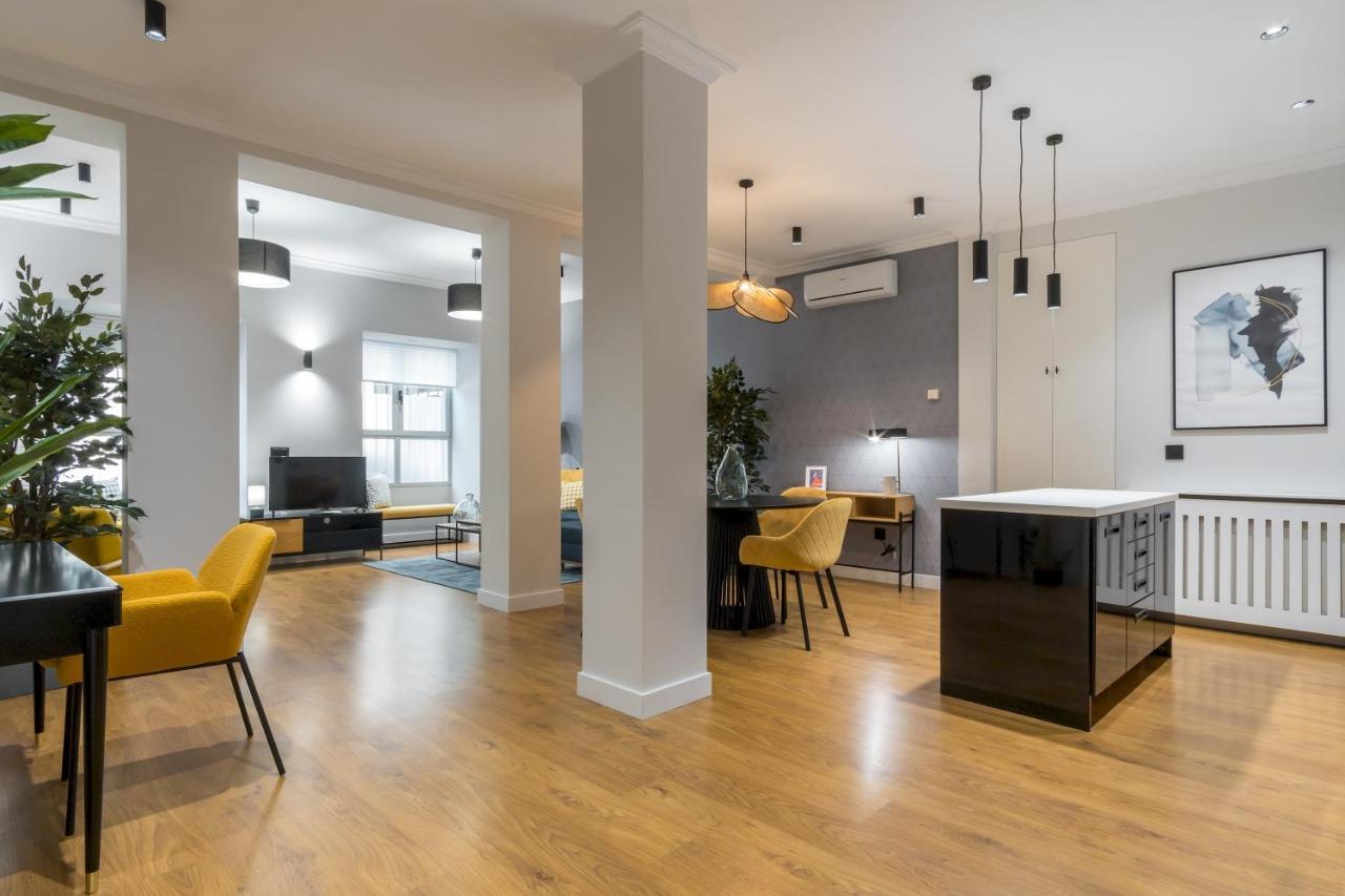 Wide And Modern -1bd 1,5 Bth- Malasana Madrid