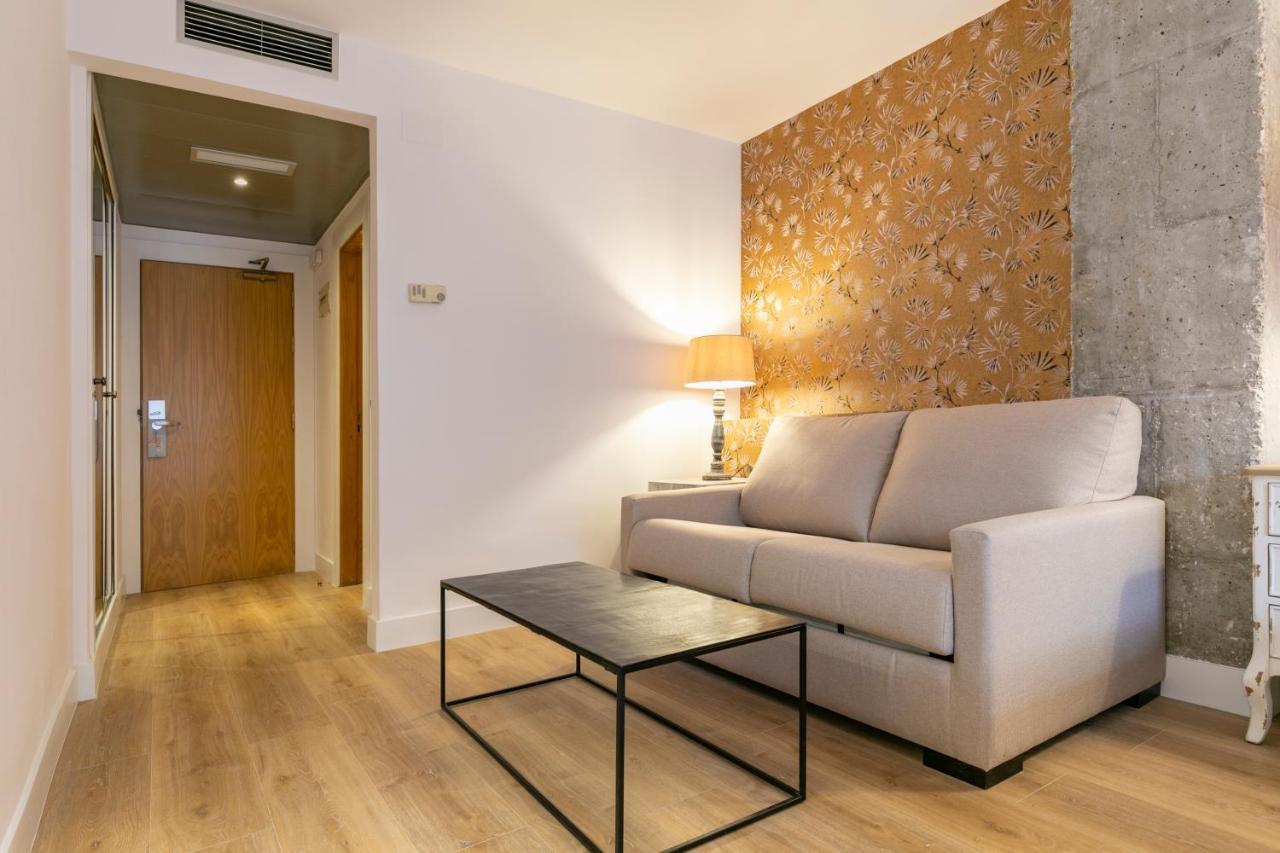 Quo Eraso Apartahotel