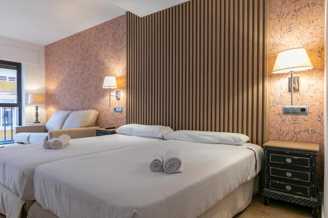 Quo Eraso Apartahotel 3*