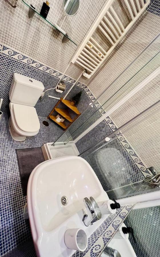 Apartamento 1 *