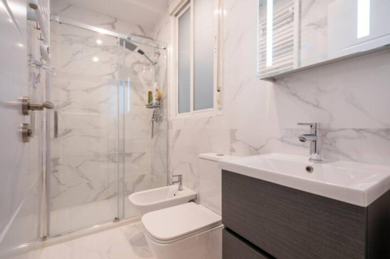 Bedroom Center Homestay Madrid