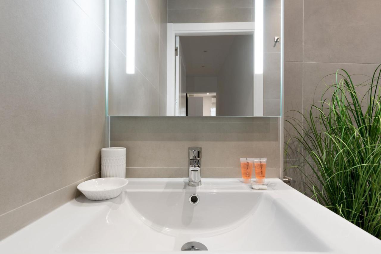 1 Bedroom 1 Bathroom- Lavapies- Minty Stay- Ave Maria Apartment Madrid