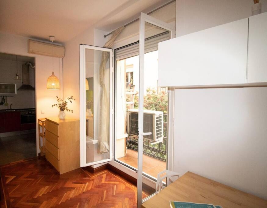 Exclusivo Y Acogedor Con Balcon En Chueca, Con Aire Acondicionado Y Calefaccion Madrid