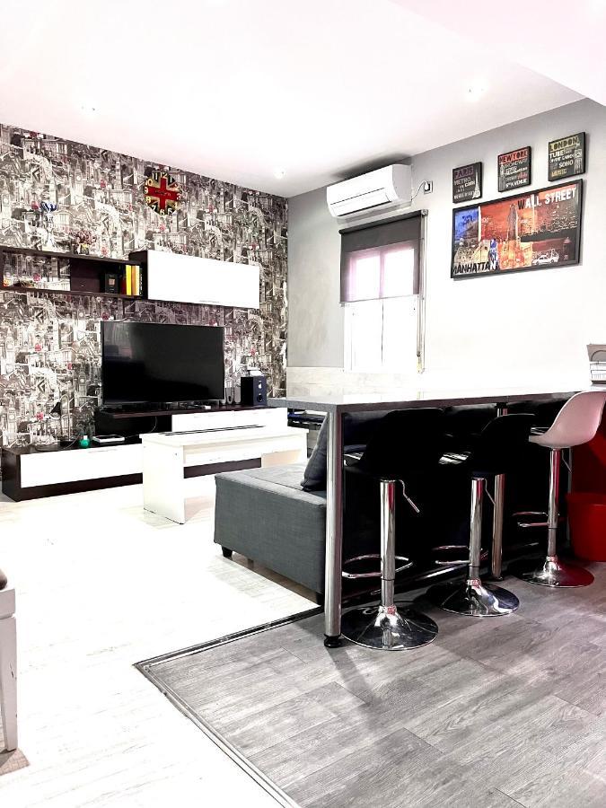 Apartamento En Tetuan, Cerca De Plaza De Castilla.