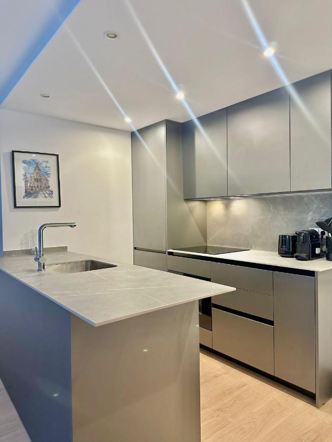 Private In A Shared Apartment, Privada En Un Apartamento Compartido En Pacifico, Habitación en casa particular *
