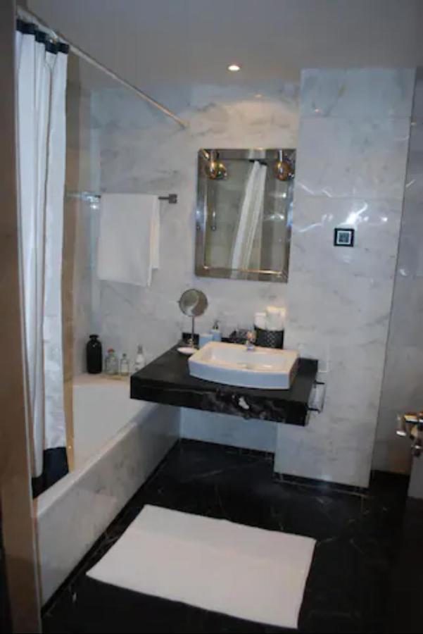 Apartamento Duplex En El Rastro, Centro De *