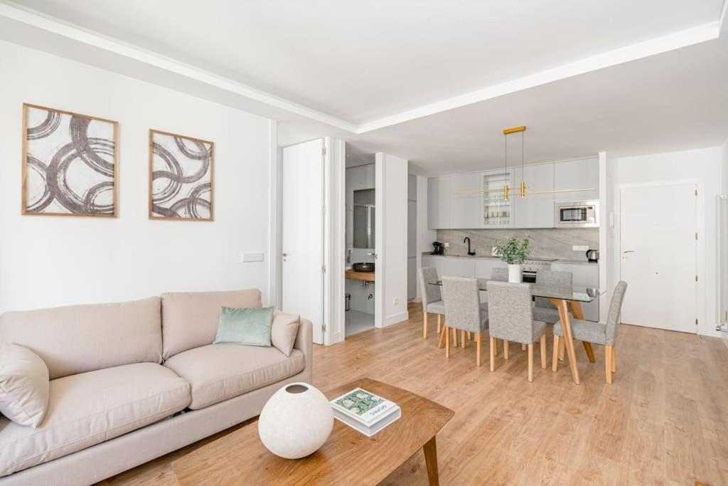 Apartamento Gran Via Vi Calle Jacometrezo 2br 2bh Madrid