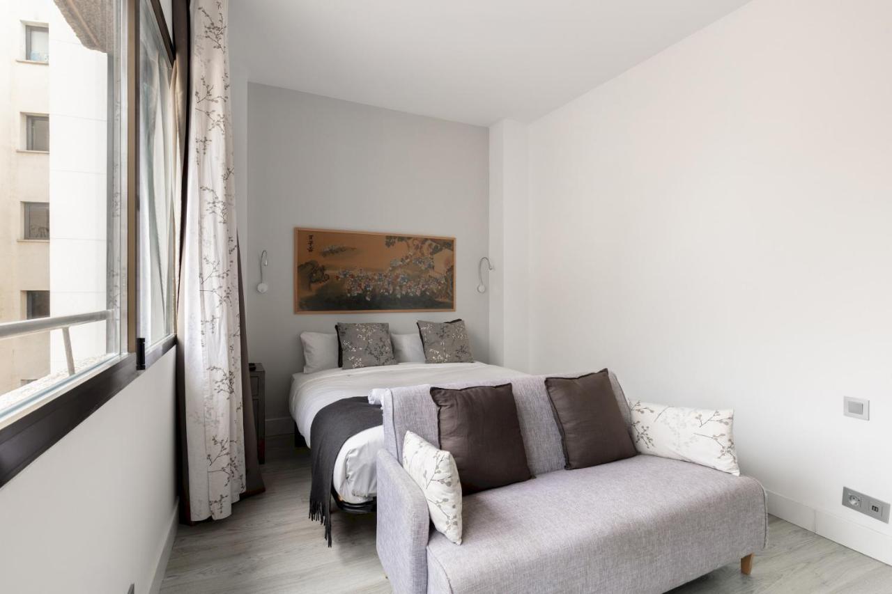 Apartment 1 Bedroom 1 Bathroom Furnished - Recoletos - Modern Functional - Mintystay