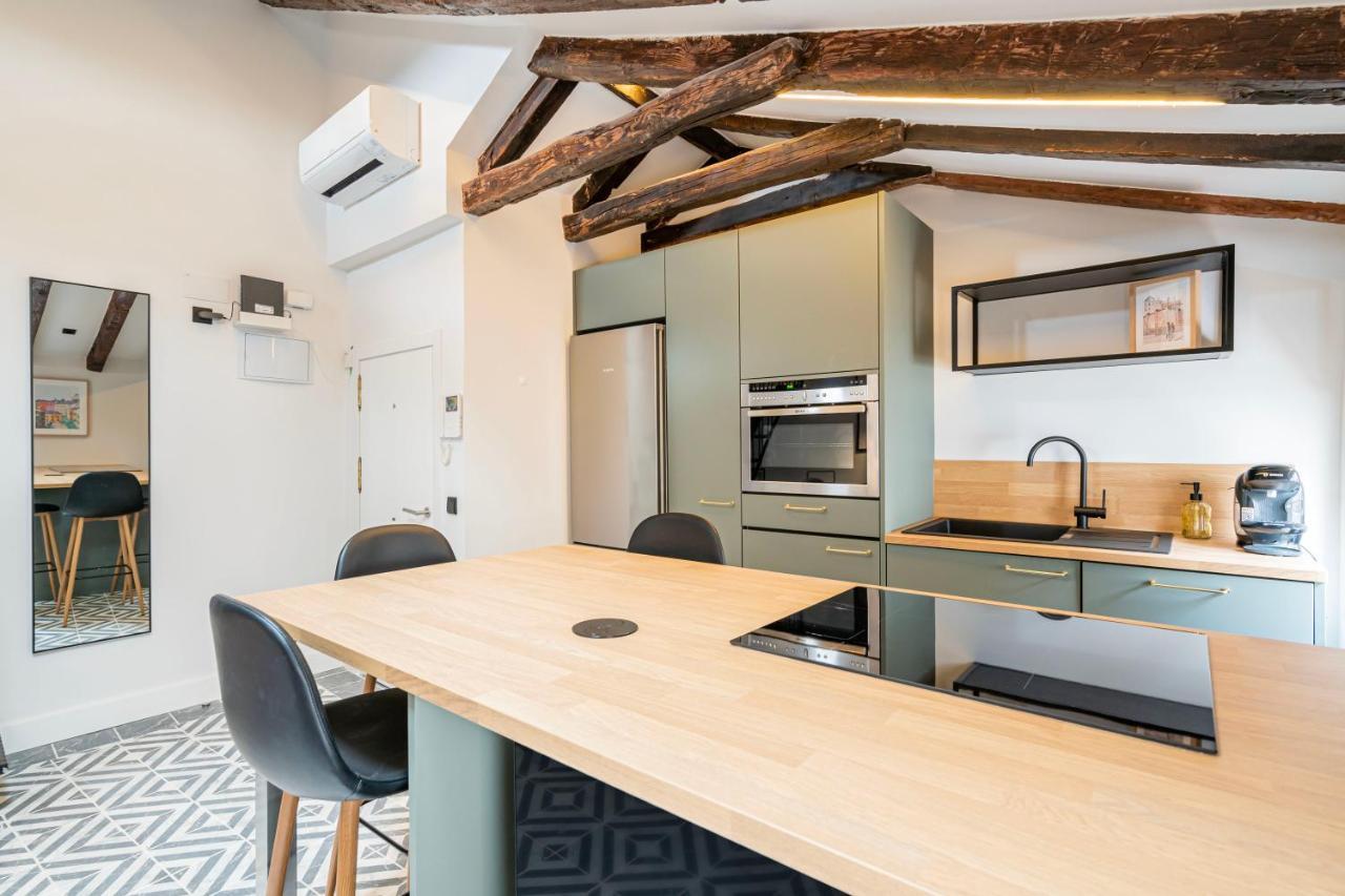 Apartamento For Ap Temporal Rastro Madrid-cascorro Fcg9 *
