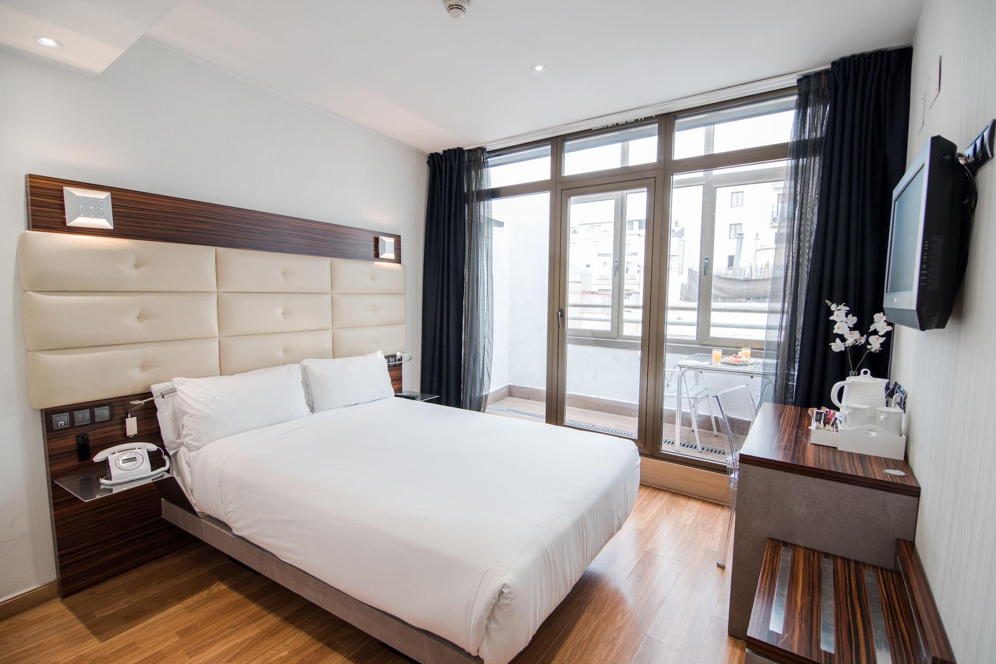 Petit Palace Cliper-gran Vía Hotel