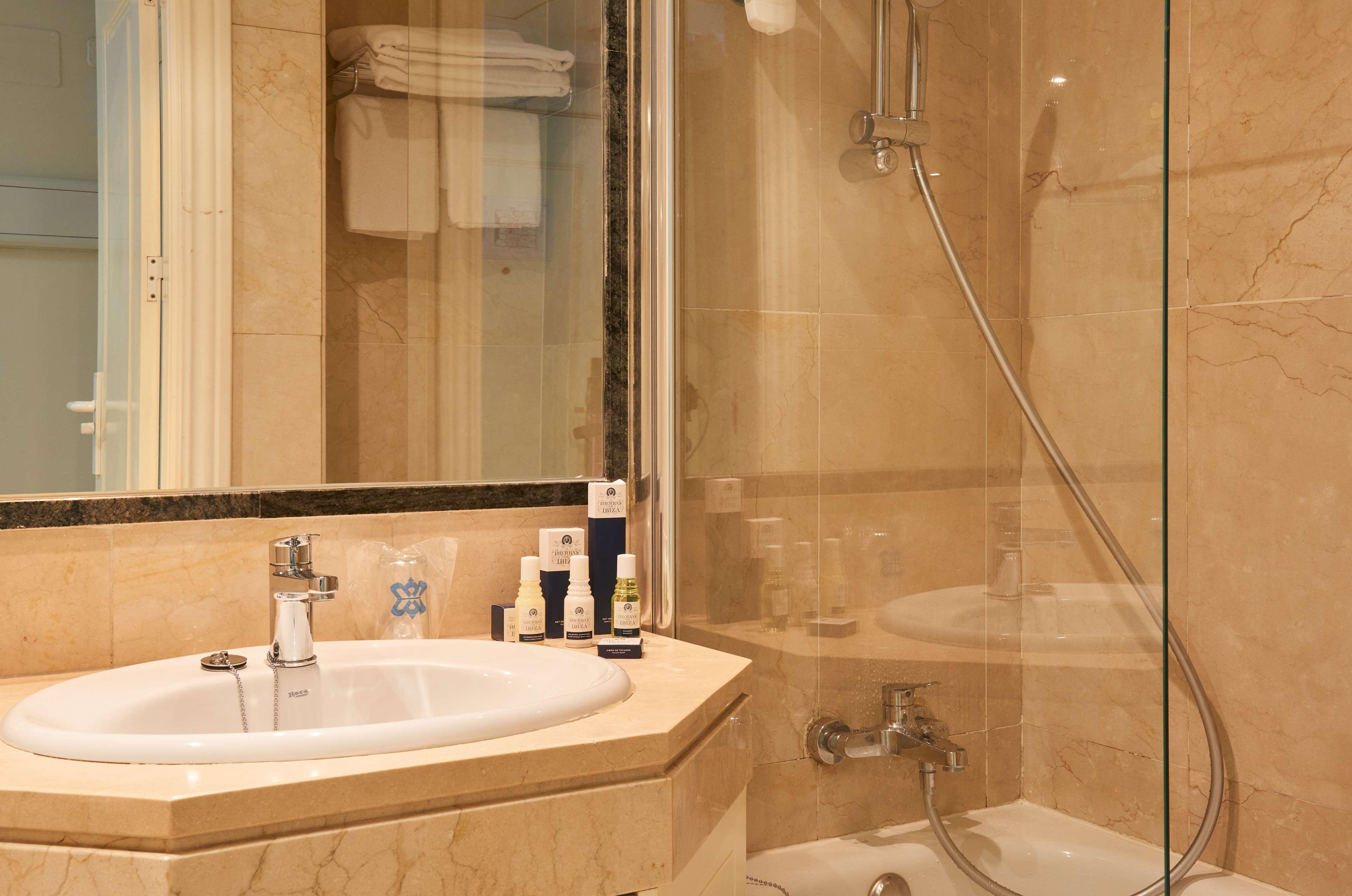 Barrio De Salamanca Hotel 4*