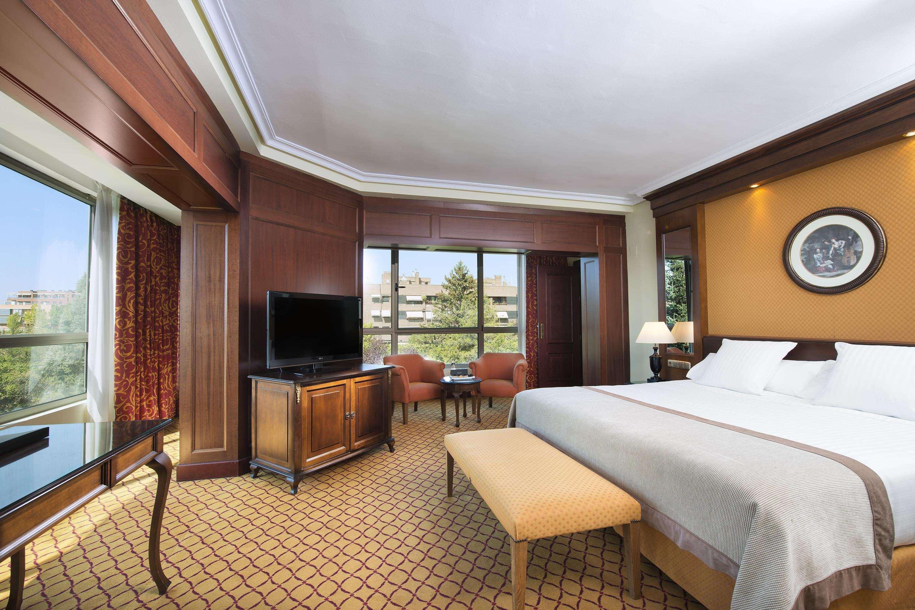 Hotel Melia Barajas 4*