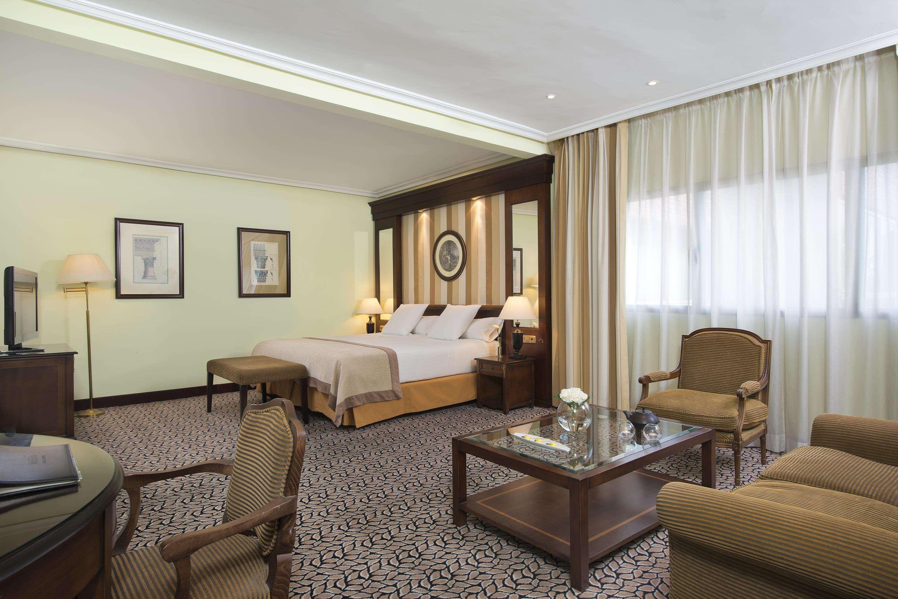 Melia Barajas 4*
