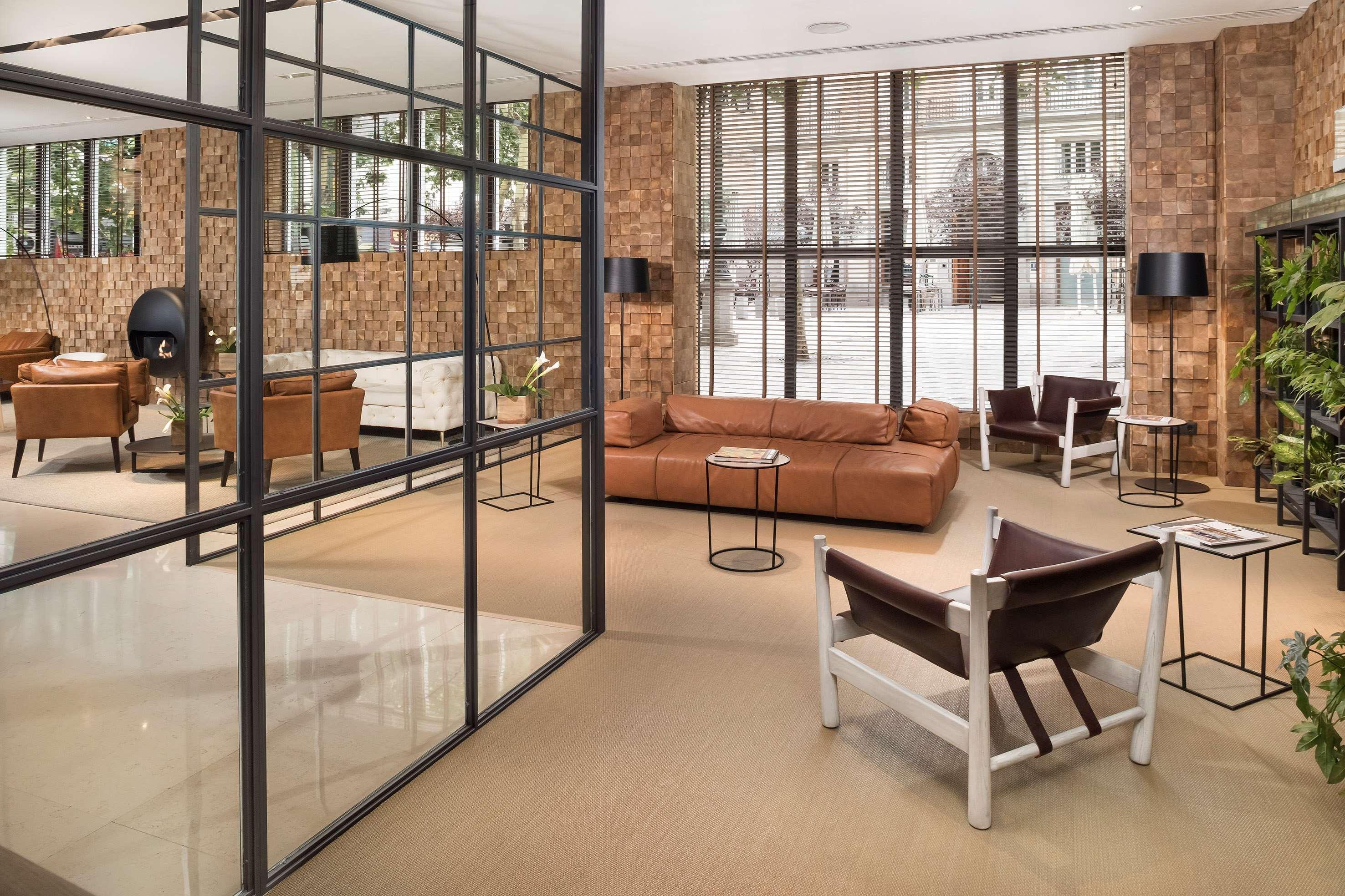 Me Reina Victoria By Melia 4* Madrid