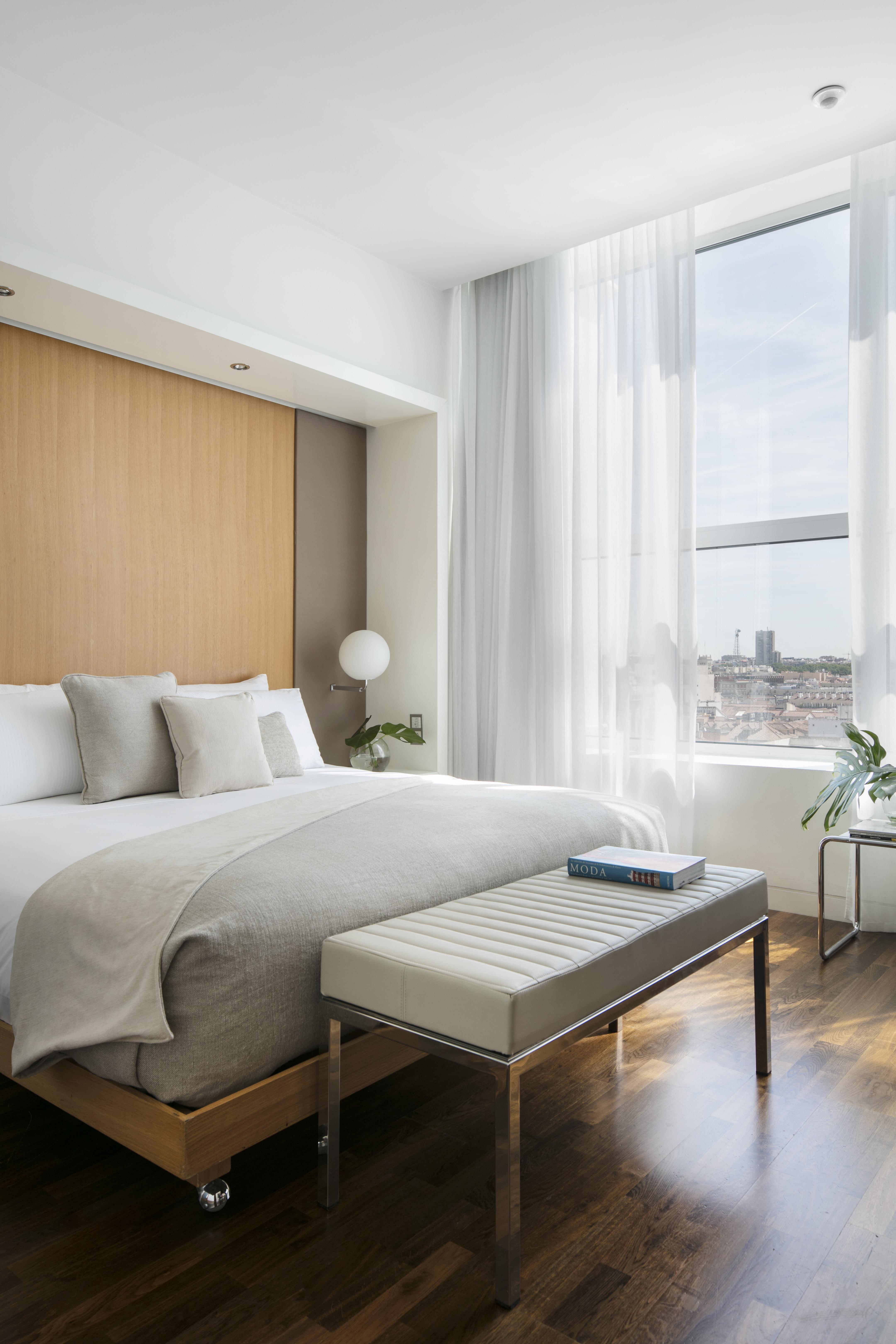 Hotel Me Reina Victoria By Meliá 4*
