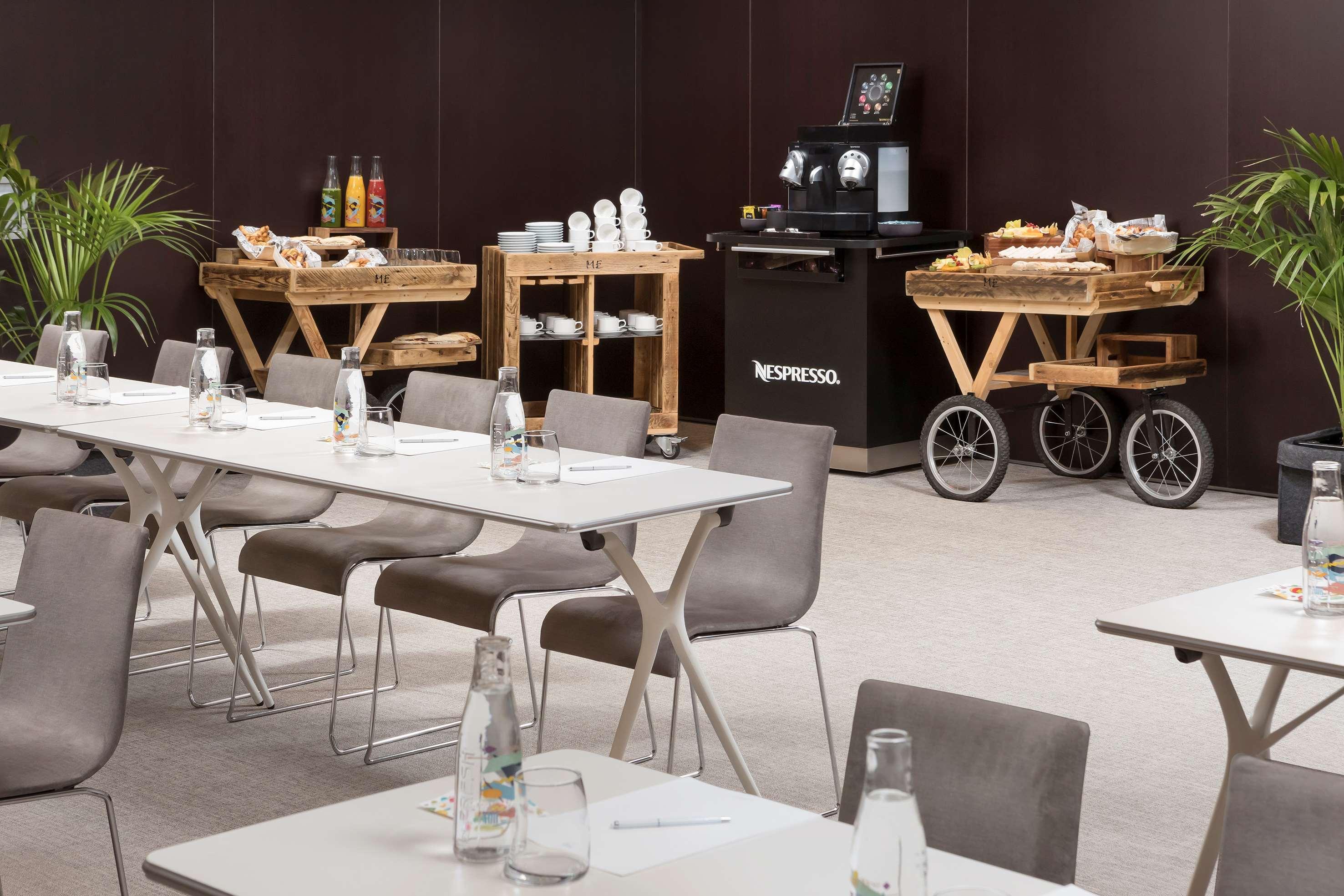 Hotel Me Reina Victoria By Melia