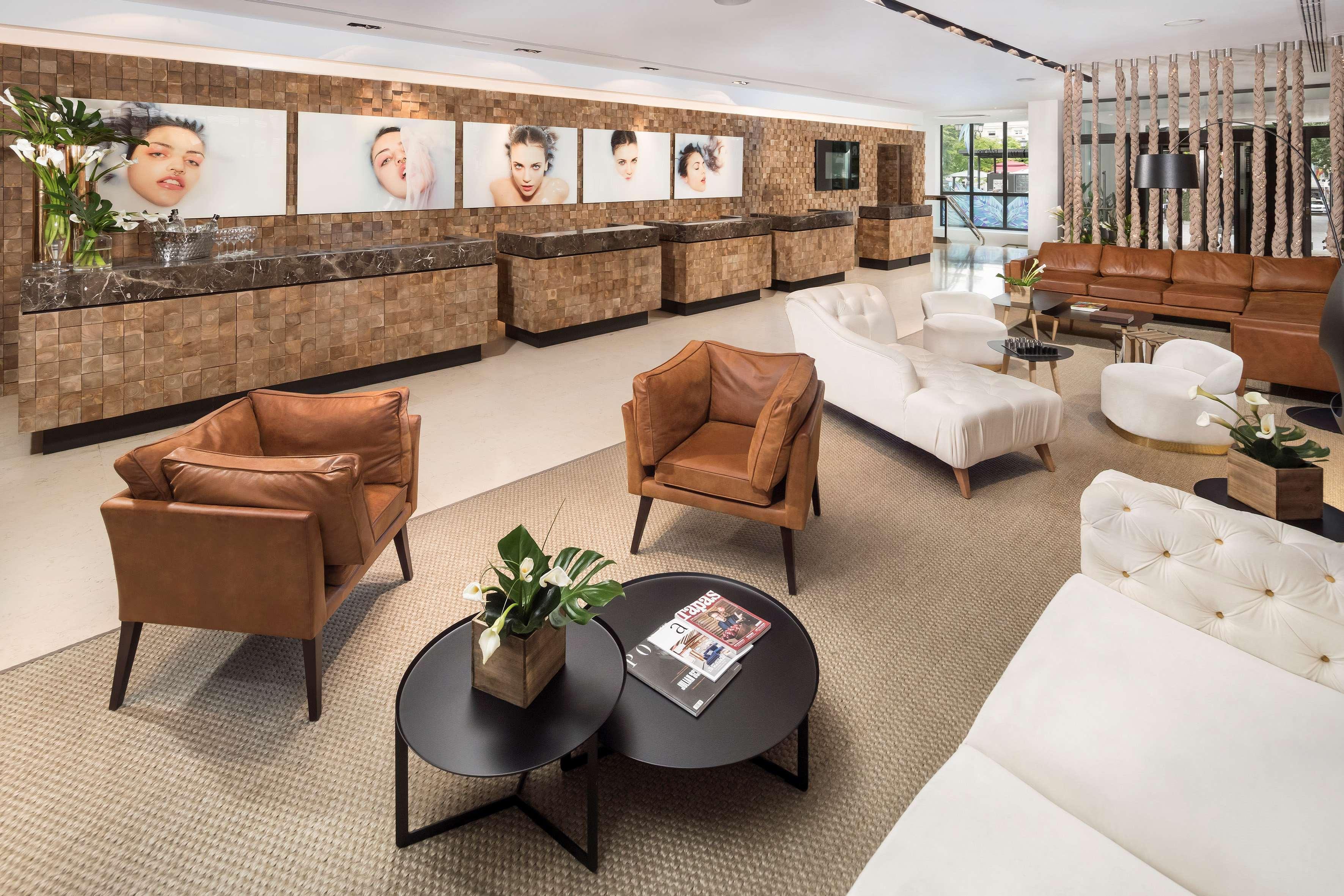 Me Reina Victoria By Meliá Hotel 4*