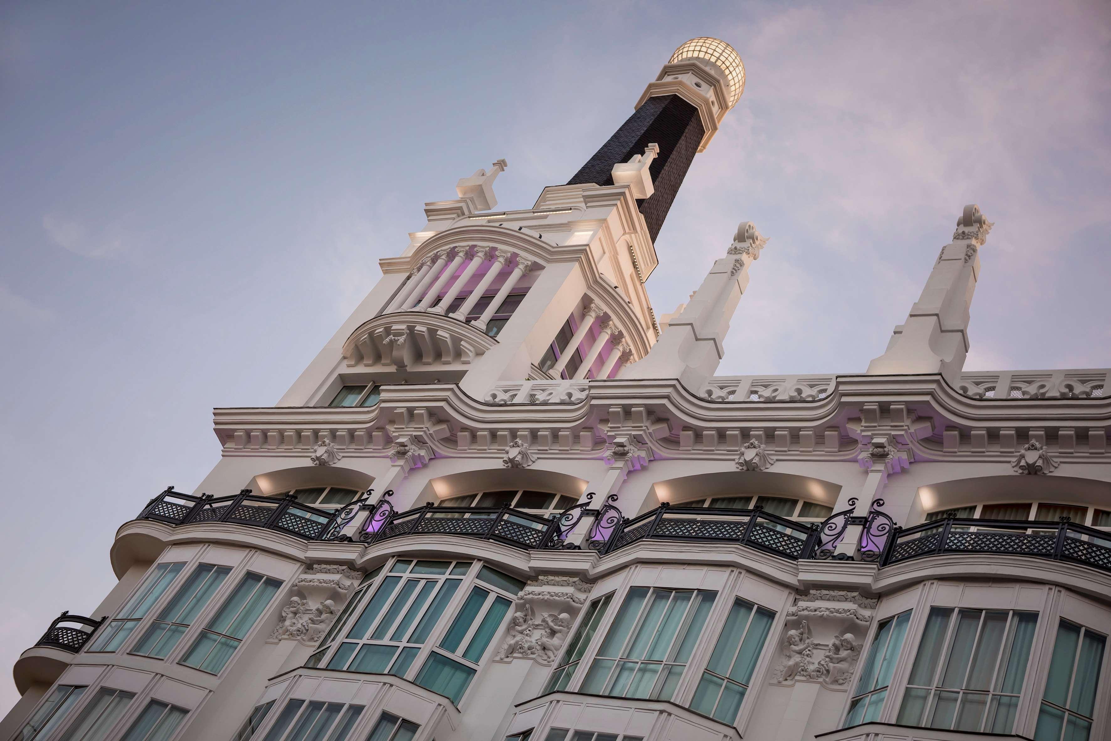 Hotel Me Reina Victoria By Melia