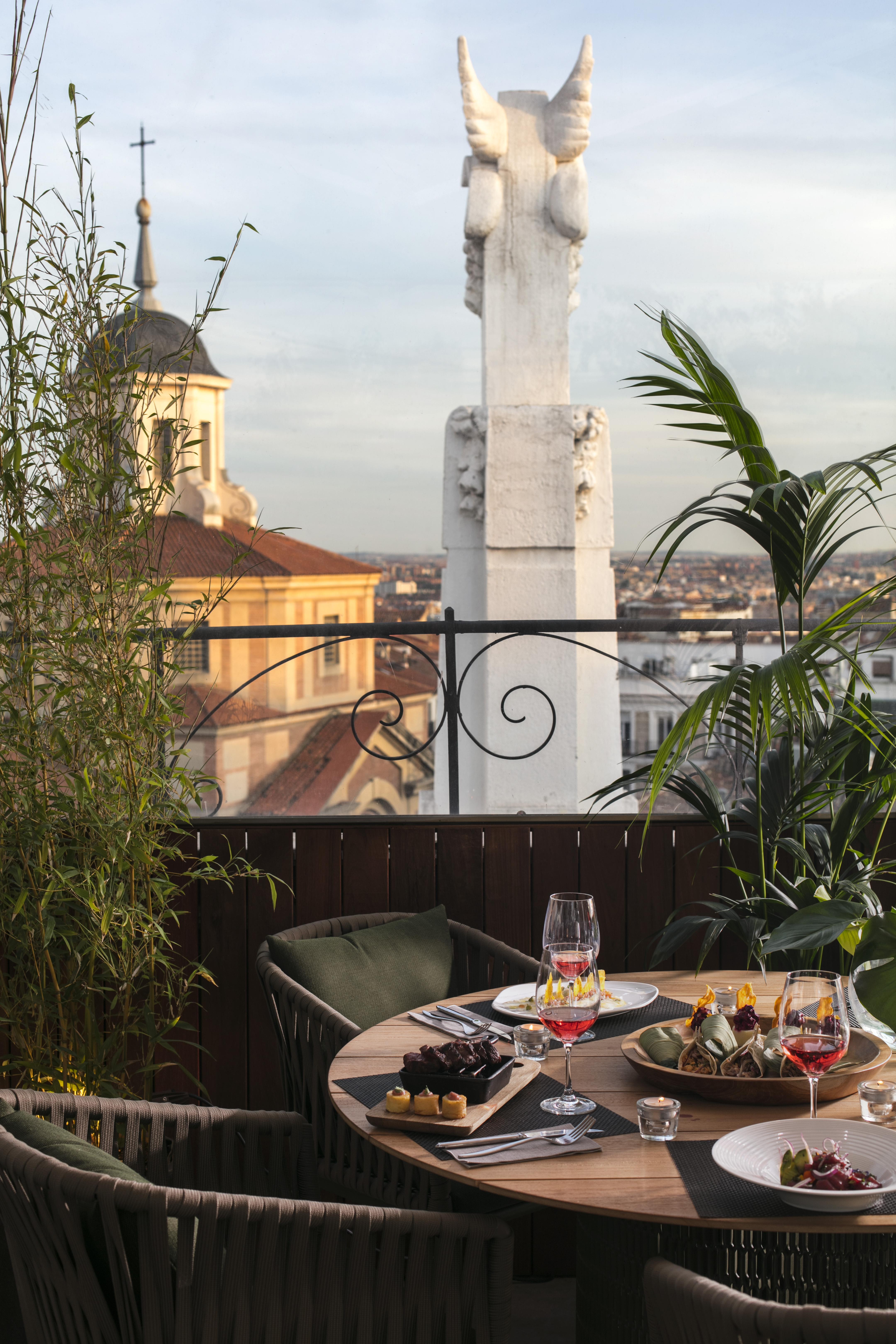 Hotel Me Reina Victoria By Meliá Madrid