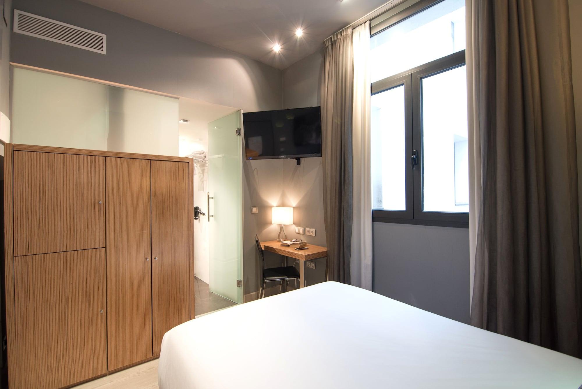 Hotel Petit Palace Tres Cruces Madrid