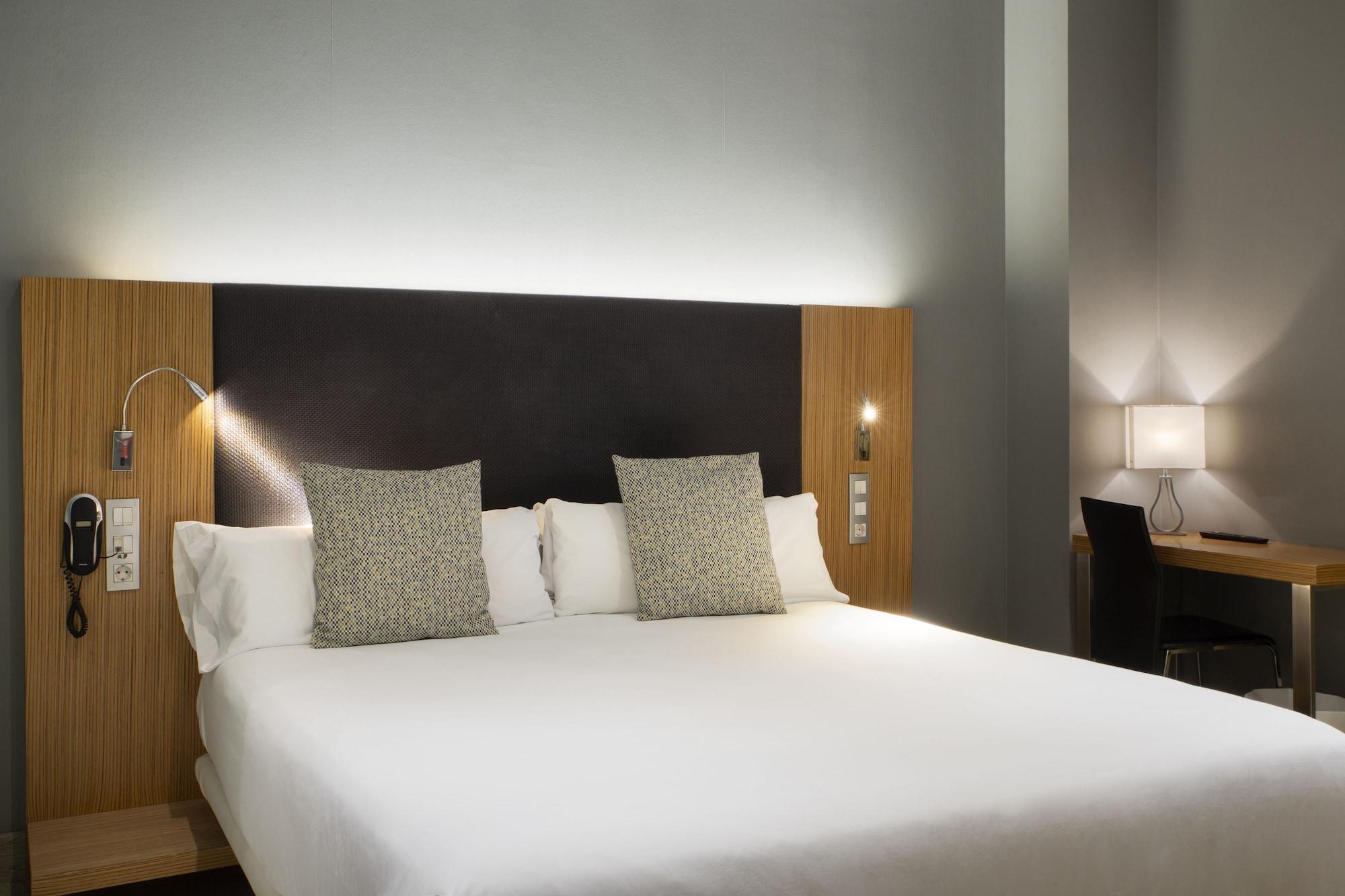 Hotel Petit Palace Tres Cruces
