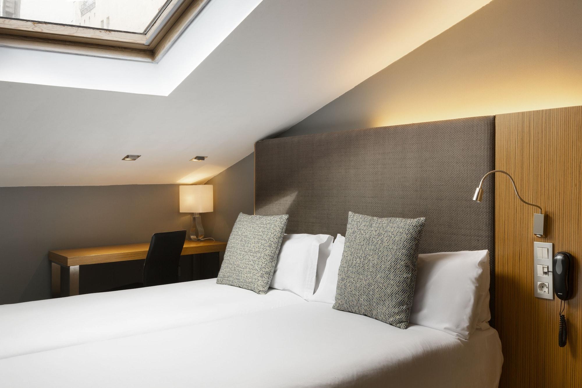 Hotel Petit Palace Tres Cruces