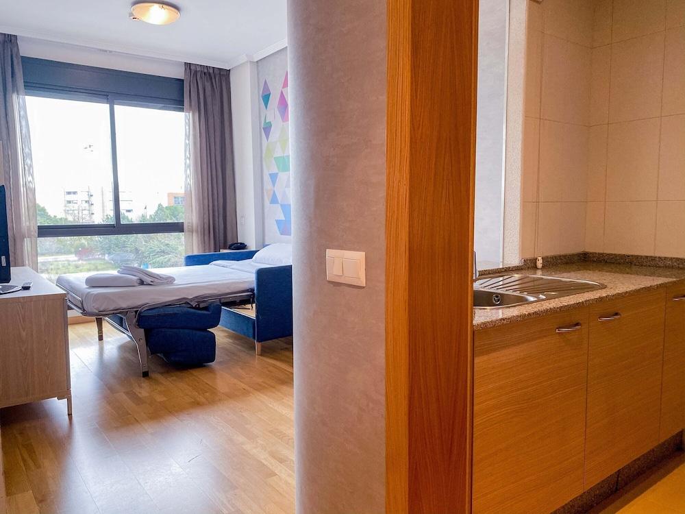 Apartahotel Compostela 3*