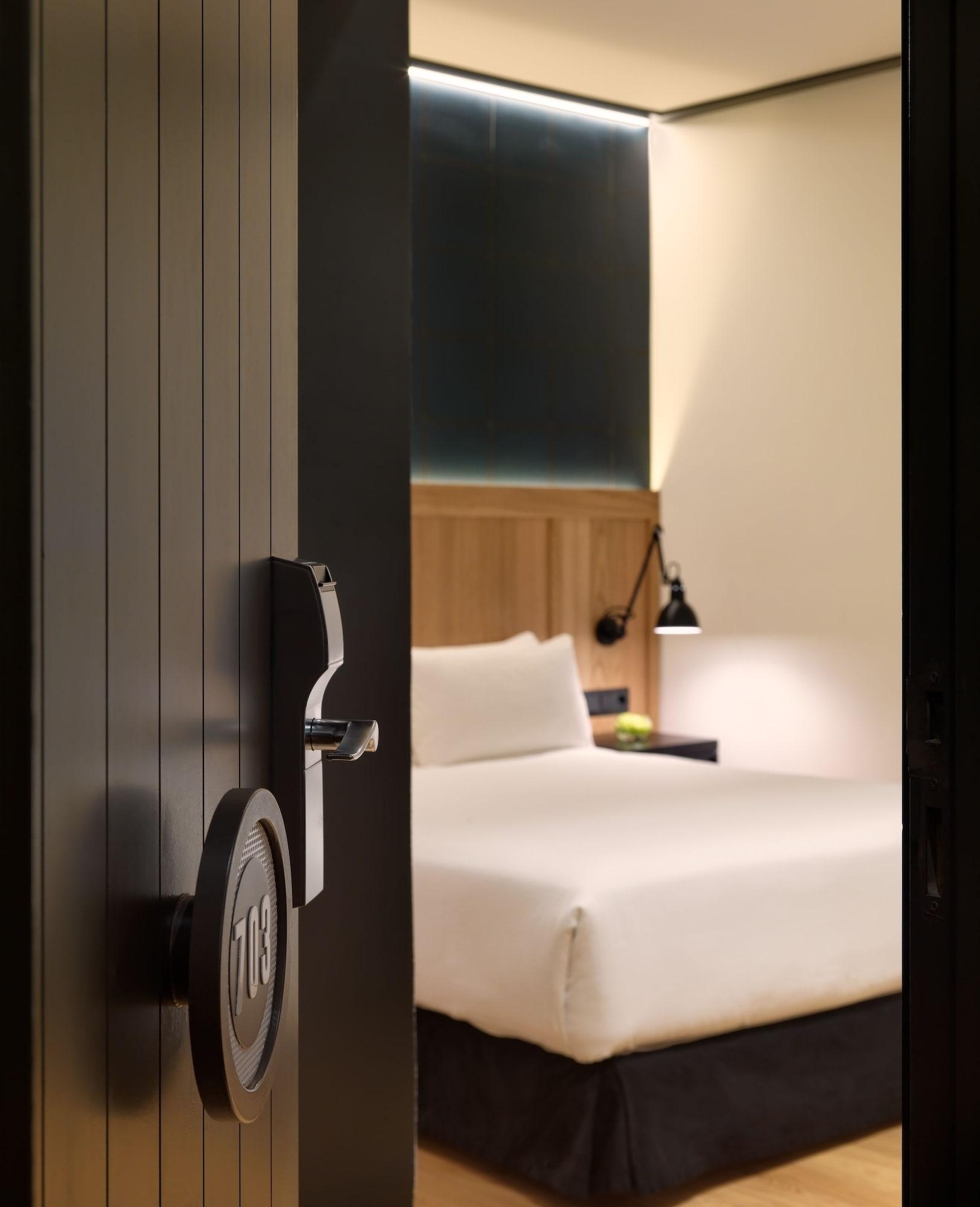H10 Puerta De Alcalá 4* Madrid