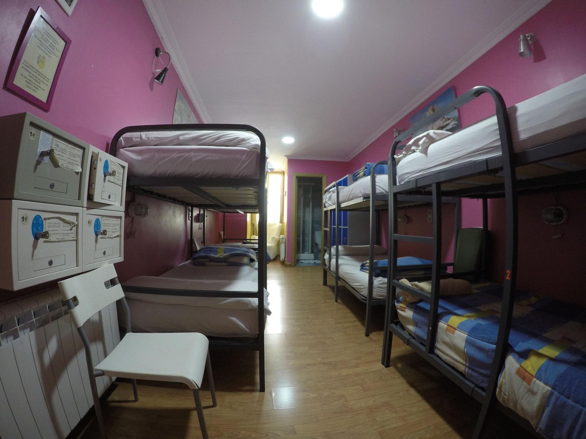 Hostal Rc Miguel Angel *