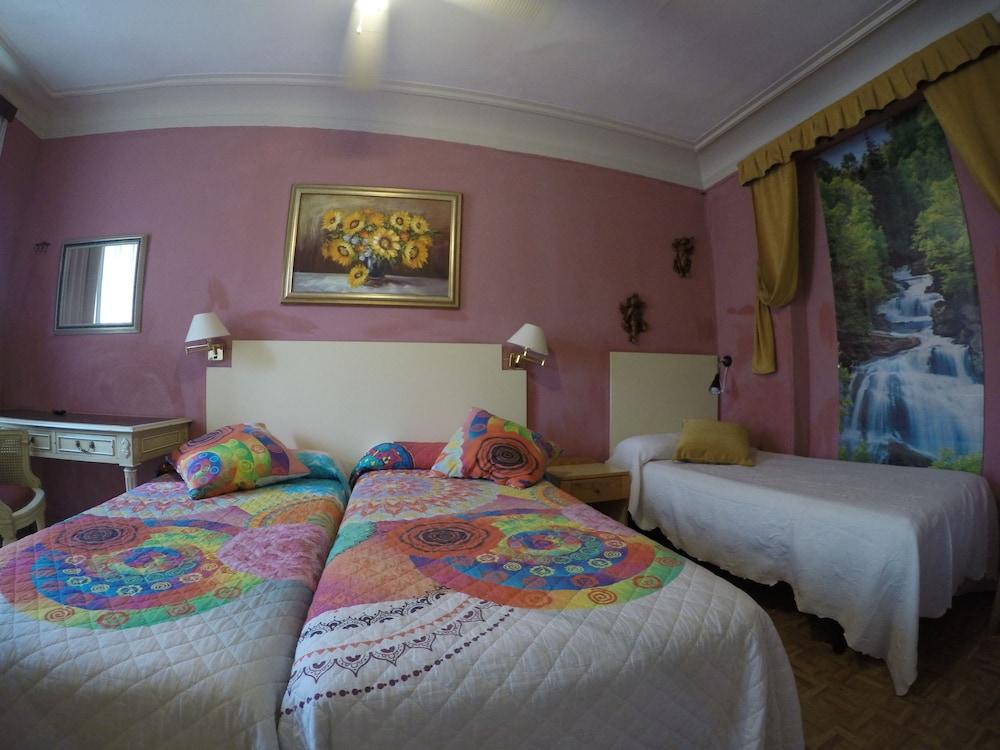 Rc Miguel Angel Hostal *