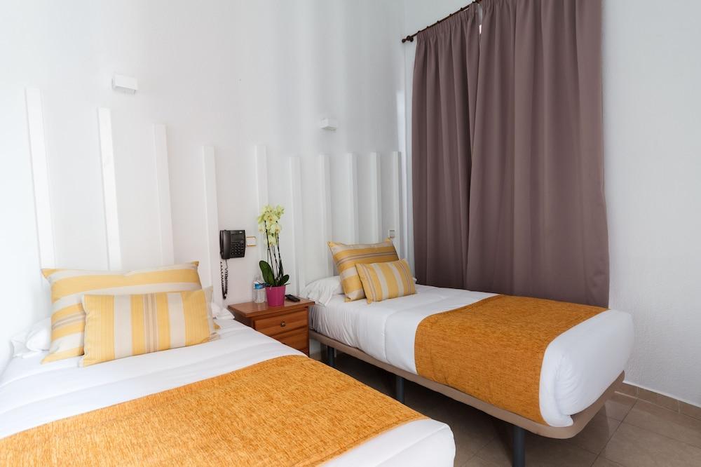 Josefina Hostal Madrid