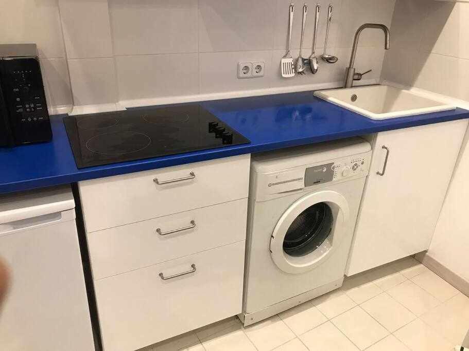 Apartamento Un Genial Estudio En El Barrio Cortes Madrid