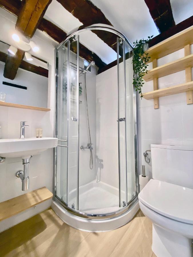 Charming Gran Via Attic Apartamento *