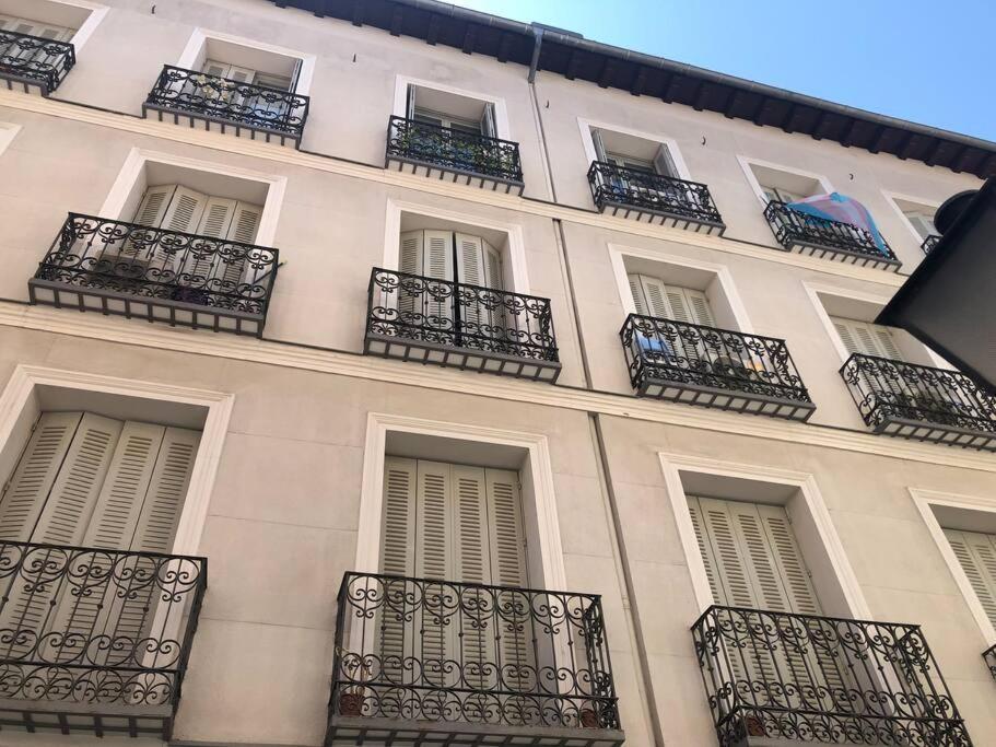 Apartamento Tesoro Calle, Precioso Estudio Super Equipado Dos En Malasana