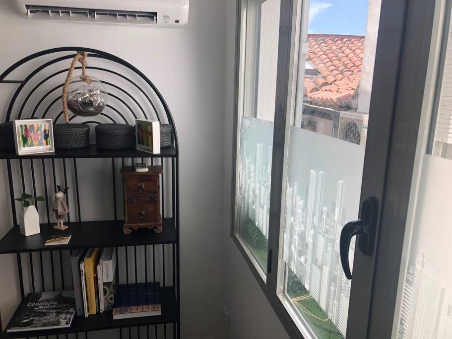 Apartamento Tesoro Calle, Precioso Estudio Super Equipado Dos En Malasana *