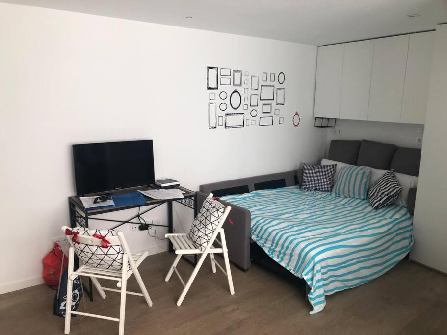 Apartamento Tesoro Calle, Precioso Estudio Super Equipado Dos En Malasana