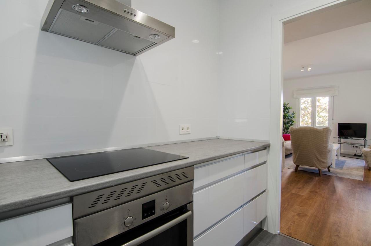 2 Bedrooms 2 Bathrooms Furnished - Bernabeu - Business Area With Terrace - Minty