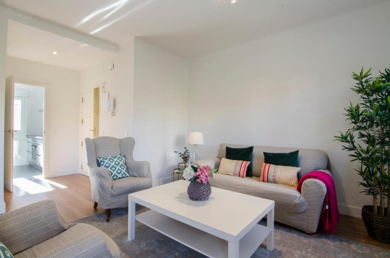 2 Bedrooms 2 Bathrooms Furnished - Bernabeu - Business Area With Terrace - Minty *